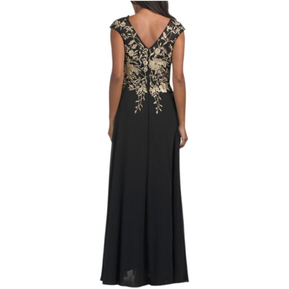 BETSY & ADAM Long Lace Embroidered Gown - Picture 2 of 3